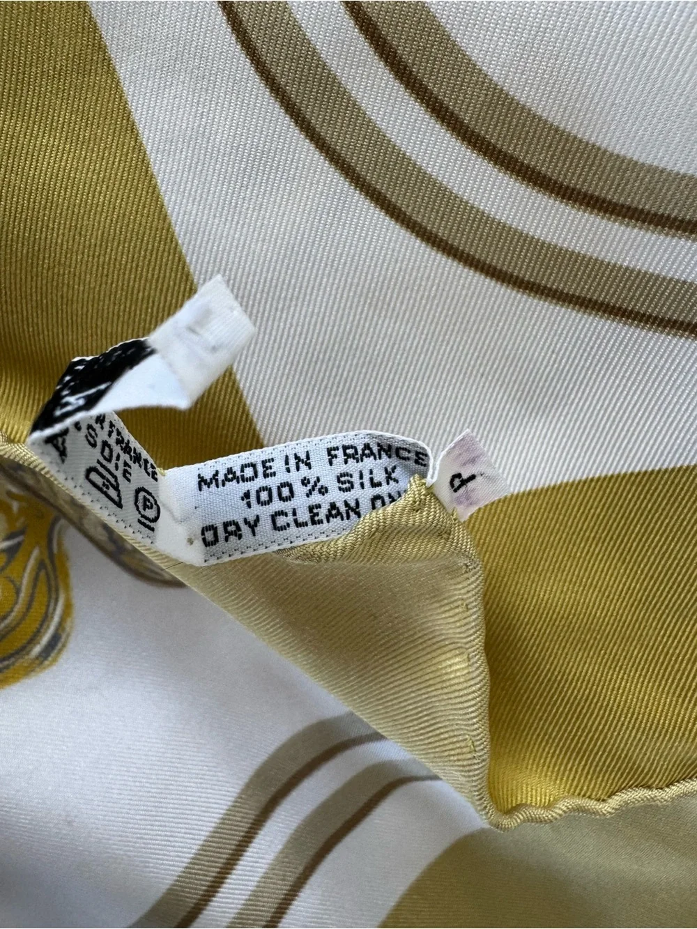 HERMÈS Brides de Gala Silk Scarf in Mustard & Ivory - Picture 4 of 4